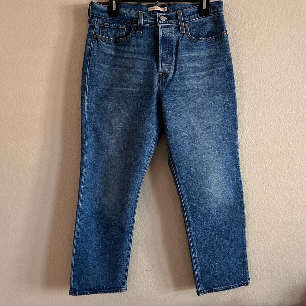 Levi’s|| Wedgie Straight Jeans